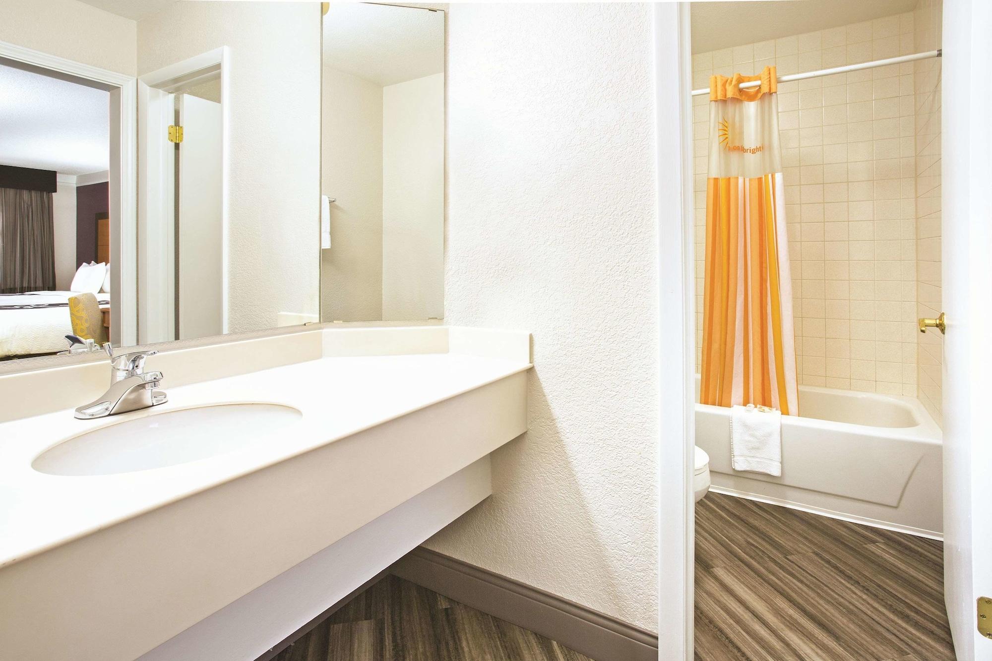 La Quinta Inn By Wyndham Denver Westminster Exterior photo