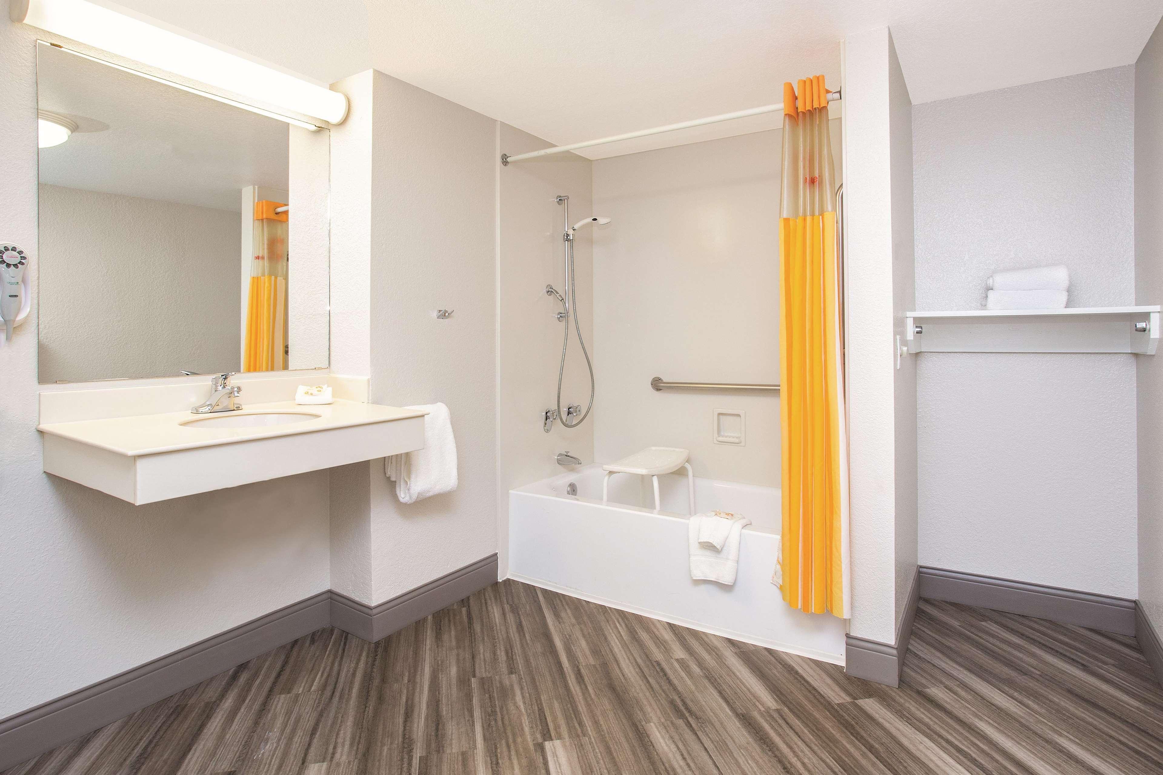 La Quinta Inn By Wyndham Denver Westminster Exterior photo